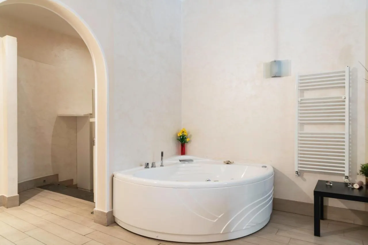 Tiberina Apartments - Rome Trastevere 0*,  Italy