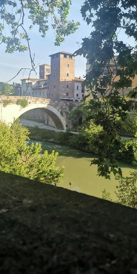 Tiberina Apartments - Rome Trastevere Italy